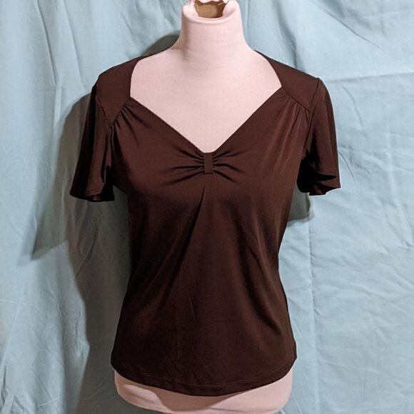 🆕NWT BROWN ANNE KLEIN SPORT SHORT SLEEVE TOP - SMALL - Picture 1 of 7